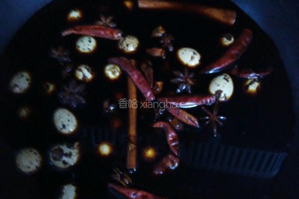 忠臣电器五香鹌鹑蛋的做法图解2