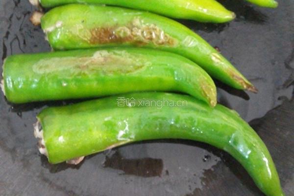 香菇肉酿尖椒的做法图解5