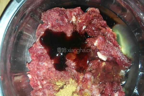 小白菜牛肉丸子汤的做法图解2