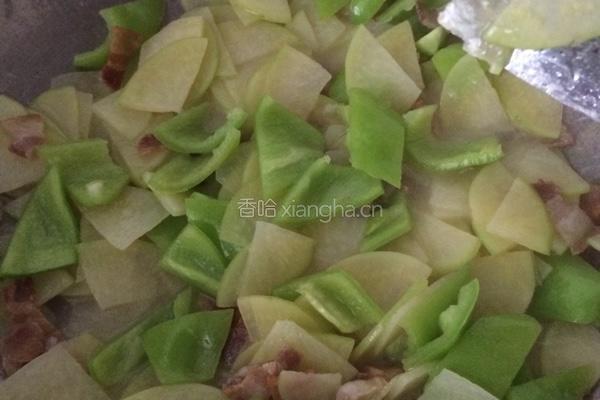 蒜香蚝油土豆片的做法图解5