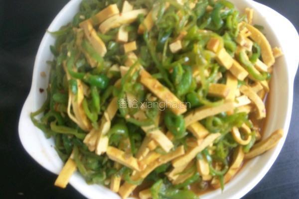 辣椒炒豆腐干的做法图解5