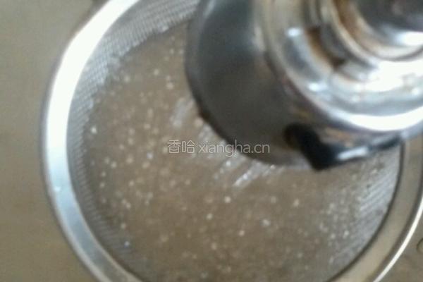  菠萝西米露。的做法图解3