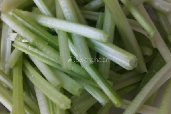 菠菜快炒猪肝的做法图解2