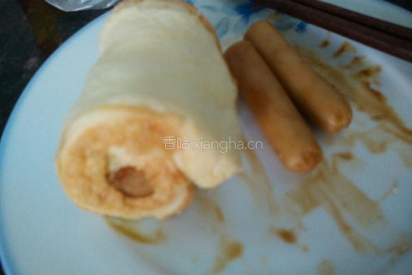 蛋包香肠卷的做法图解4