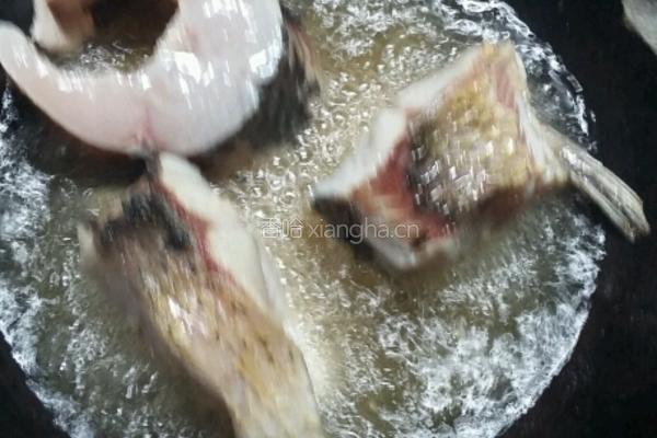 红烧草鱼的做法图解2