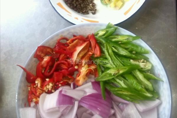 麻辣鸡胗花的做法图解3
