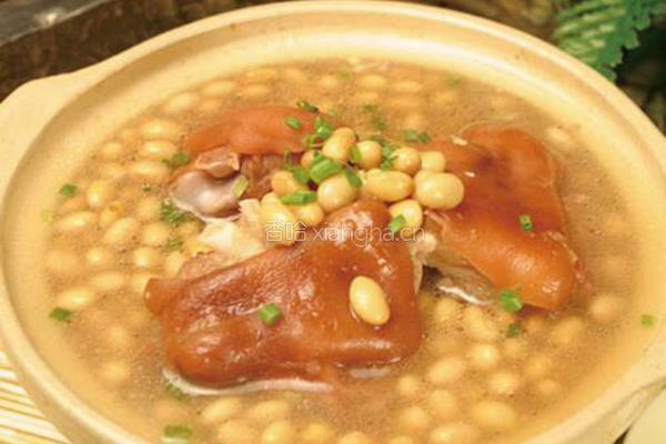 猪蹄炖黄豆的做法图解5