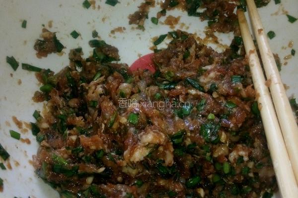 韭菜鲜虾肉馅饺子的做法图解4