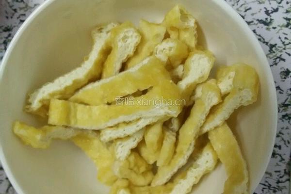 韭菜炒豆腐干的做法图解1