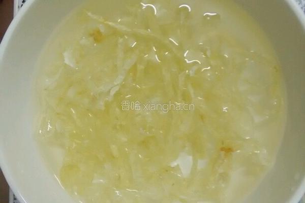 鱼胶党参骨头汤的做法图解1
