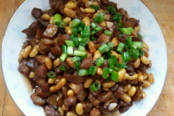 黄豆焖茄丁。的做法图解8
