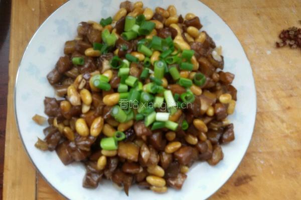 黄豆焖茄丁。的做法图解7