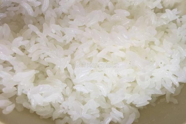 花椒炒饭的做法图解1
