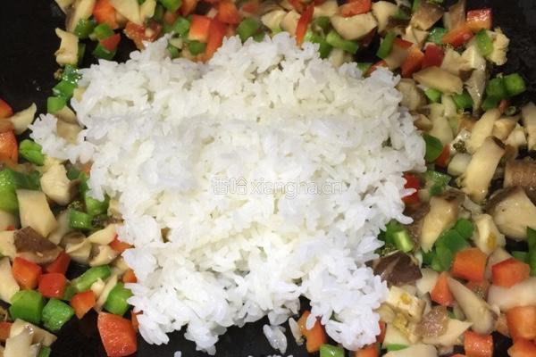 花椒炒饭的做法图解3