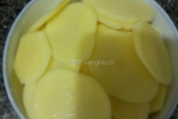 萝卜缨汤洋芋的做法图解3