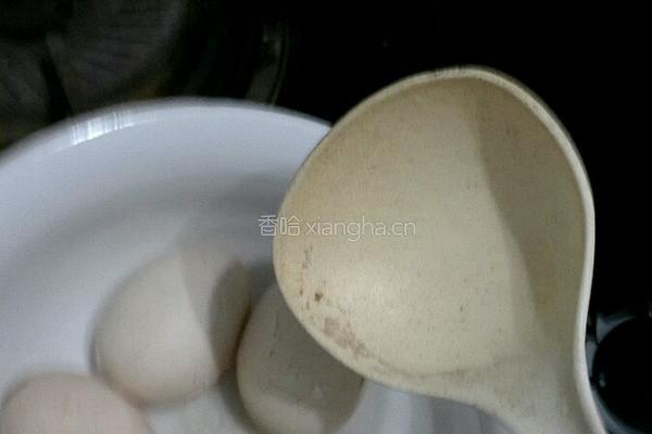 绿茶立夏茶叶蛋的做法图解3
