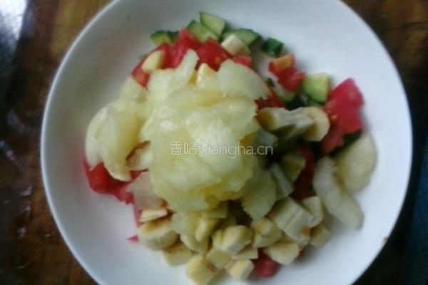 白船水果蔬菜蜂蜜沙拉的做法图解5