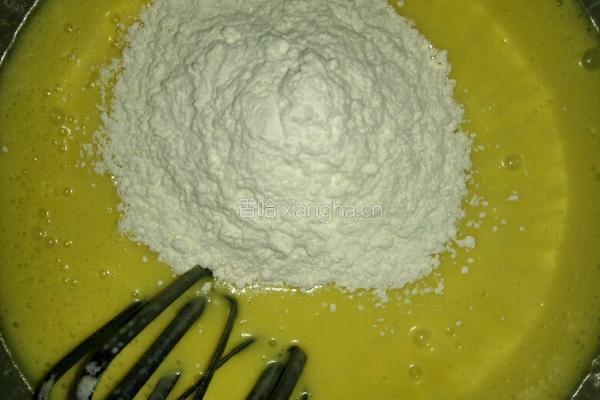 蓝莓蜂蜜纸杯蛋糕的做法图解5