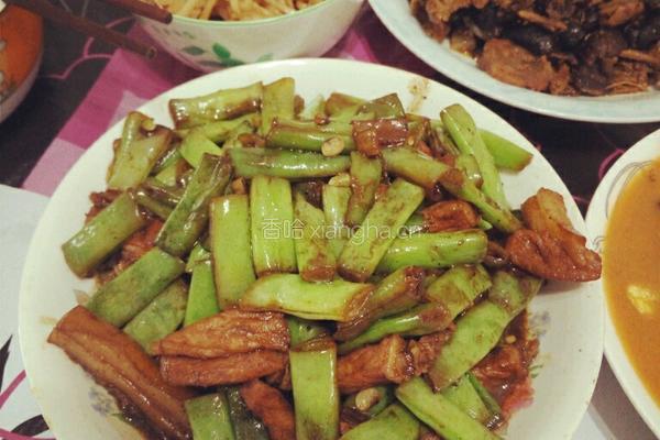 青豆角炒五花肉的做法图解3