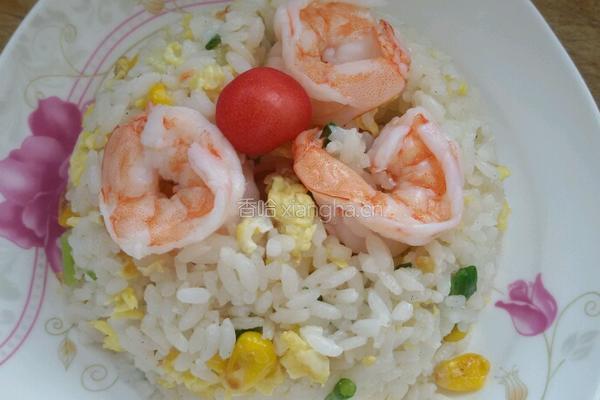 虾仁炒饭。