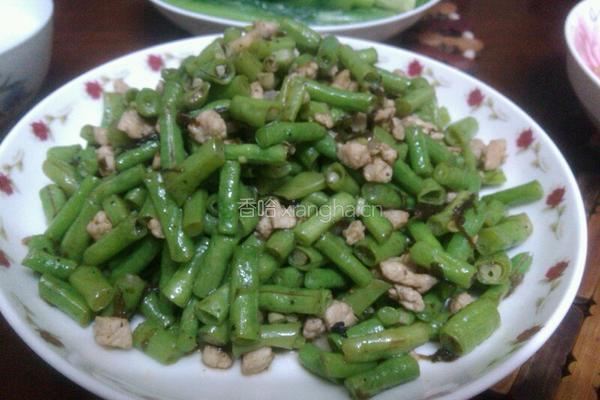 榄菜肉碎炒豆角的做法图解8