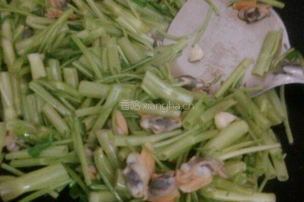 花甲肉炒通菜梗的做法图解8