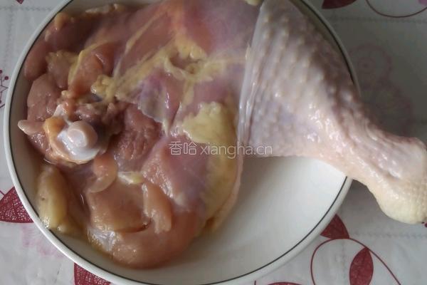 辣子鸡丁的做法图解1