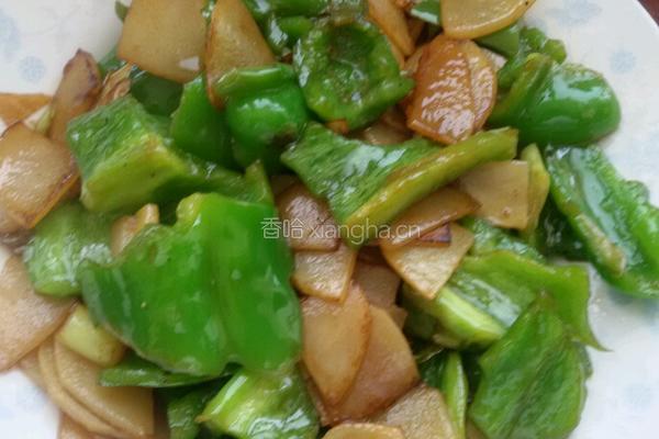 尖椒土豆片。的做法图解5