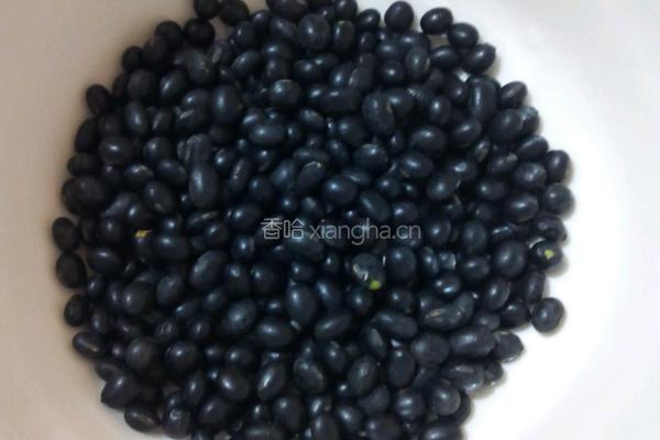 黑豆黑米糊的做法图解1