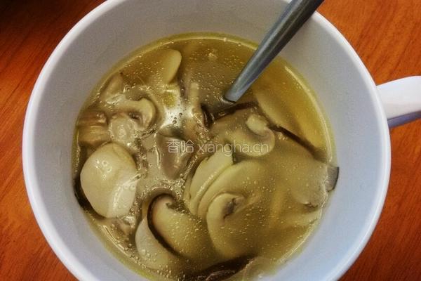 菌类鲜汤的做法图解3