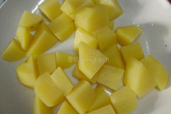 红烧肉烧土豆的做法图解10