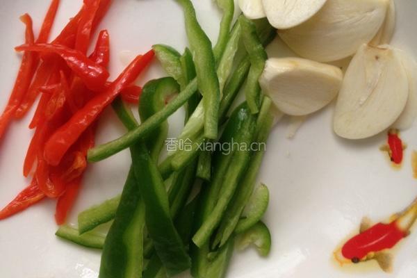 酸辣青椒土豆丝的做法图解3