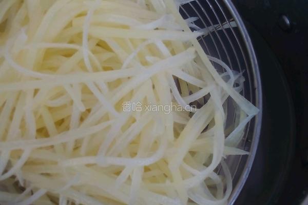 呛拌酸辣土豆丝的做法图解3