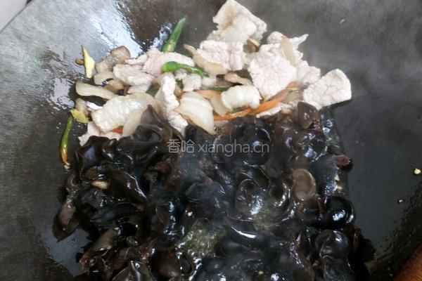 木耳炒肉的做法图解6