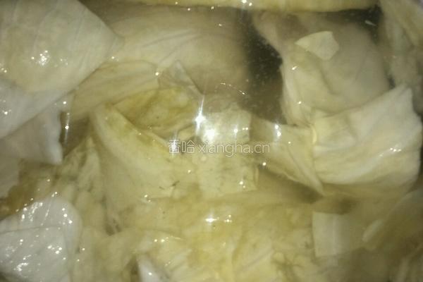 泡菜腊肉的做法图解1