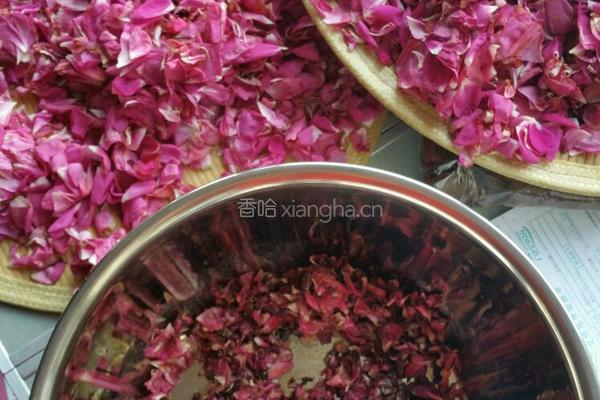 玫瑰花酱的做法图解1