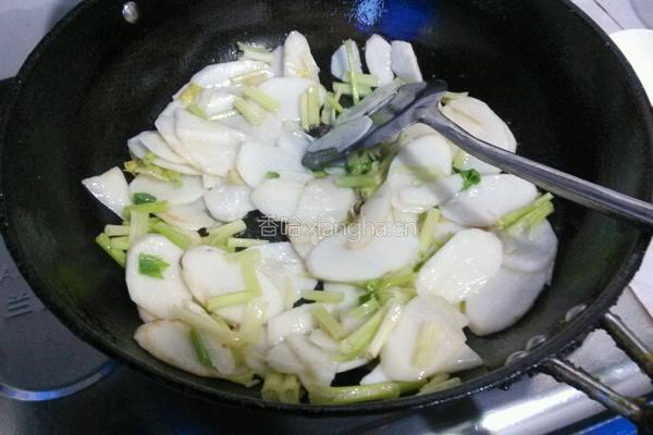 芹菜山药的做法图解4
