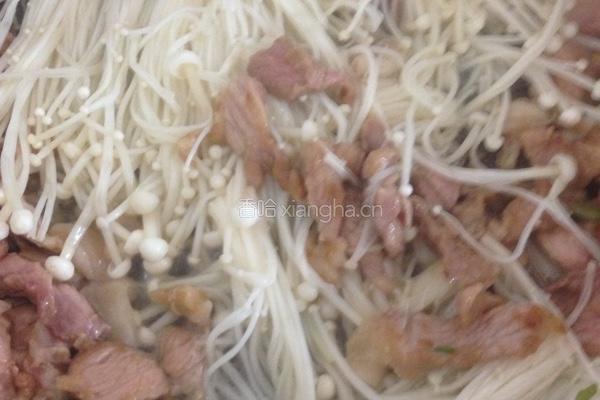 金针菇炒肉的做法图解4