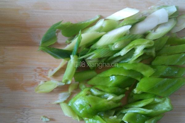 青椒豆腐的做法图解3