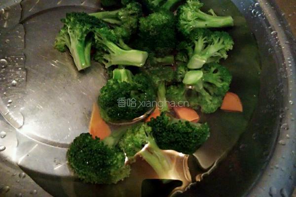 蒜蓉西兰花的做法图解4