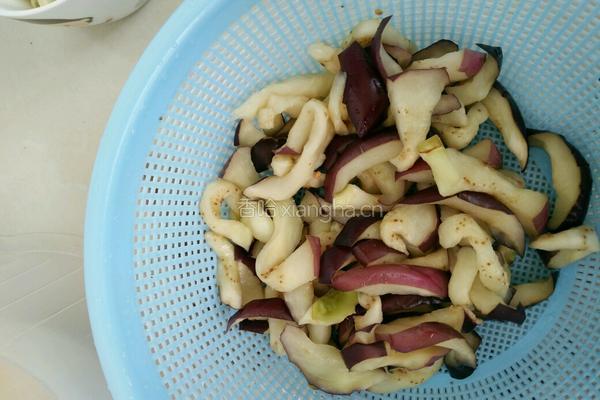 红烧茄子的做法图解1