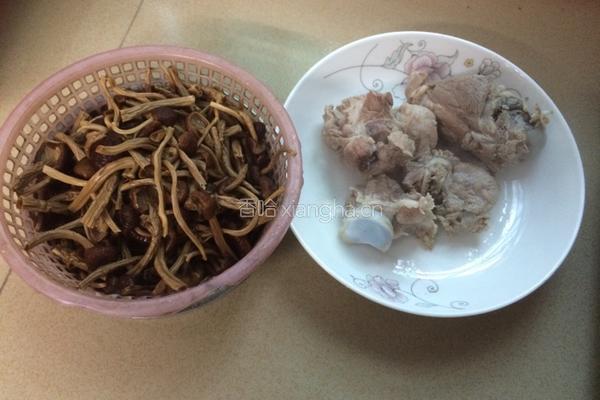 茶树菇筒骨汤的做法图解4