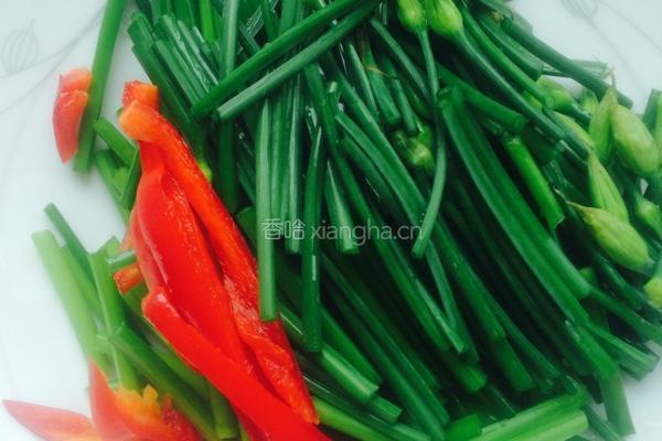 香菇韭菜苔的做法图解1