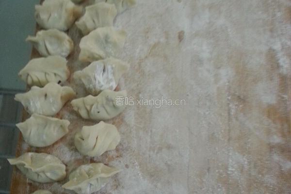 黑木耳毛豆冬瓜馄饨的做法图解4