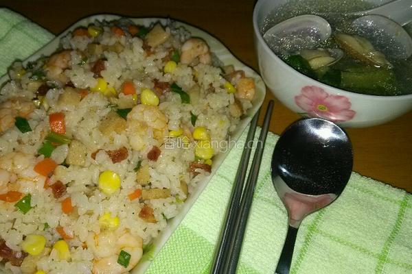 香喷喷的炒饭的做法图解7