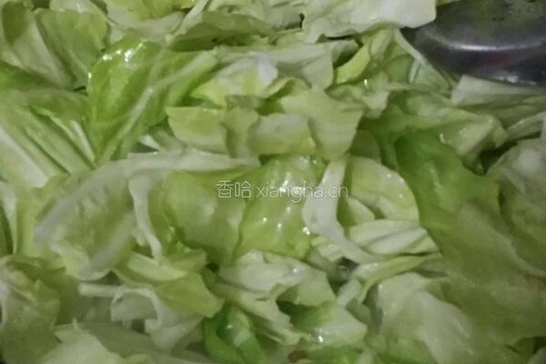 干煸虾皮炒卷心菜的做法图解6
