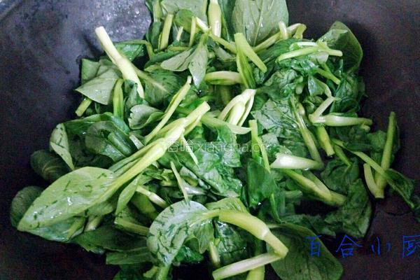木耳青菜包的做法图解2