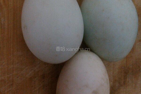 蛋黄焗金瓜的做法图解1