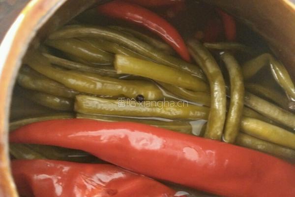 自制酸豆角炒肉末的做法图解1