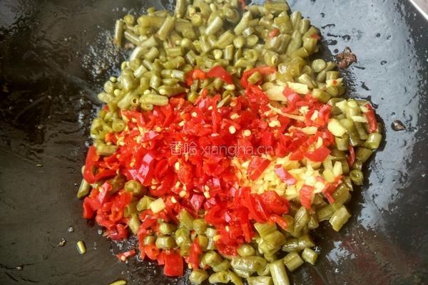 自制酸豆角炒肉末的做法图解7